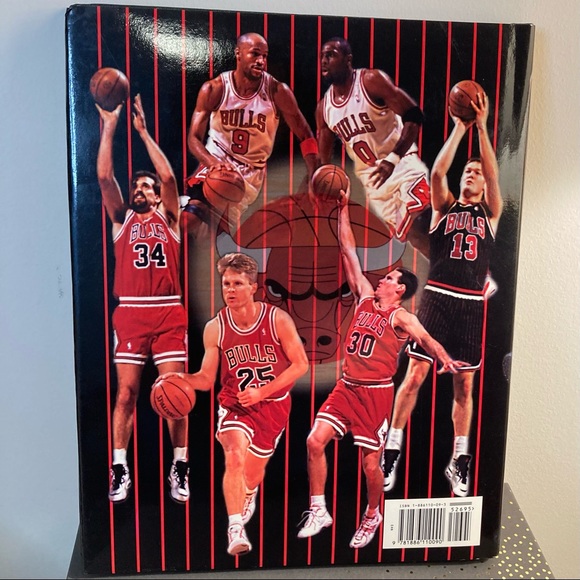 Bull Run- 1995-96 Chicago Bulls Michael Jordan Limited Edition Hardcover Book - Picture 2 of 11